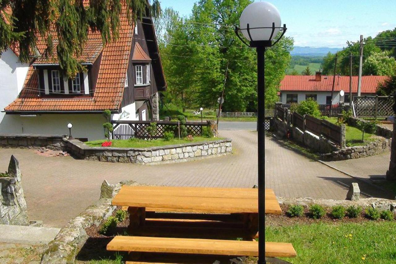 Hotel Krasnoludki Sosnowka  Exterior photo